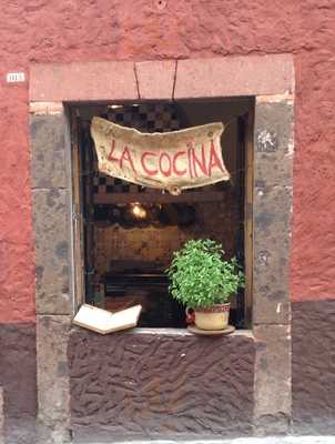 La Cocina,  Cafe Del Viajero