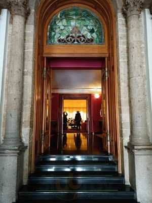 Café Boutique Teatro Degollado