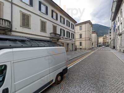 Bar Garibaldi, Sondrio