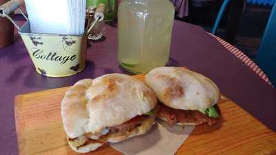 Tapas Y Tortas El Gitano