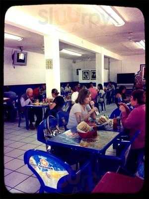 Mariscos El Carnal