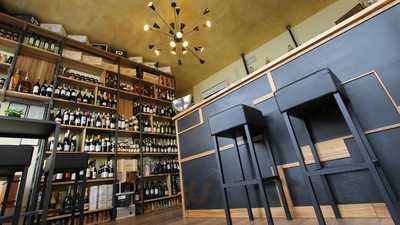 Enoteca Dagusta Wine Bar, Este