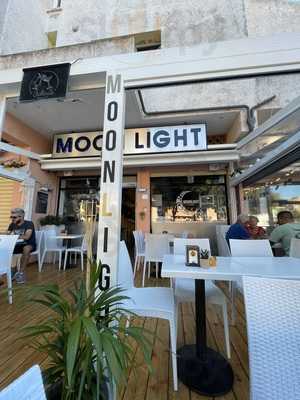 Moon Light Cafe, Palau