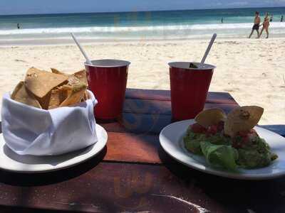 Los Lirios Hotel Cabanas