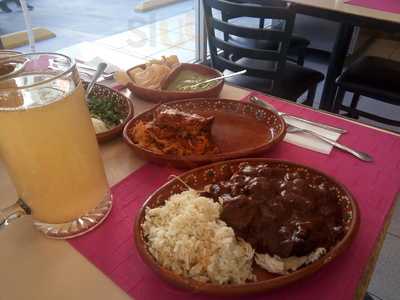 Caldos Y Guisados La Rústica Zona Río