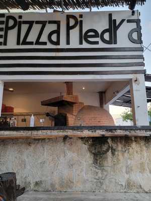 Pizza Piedra