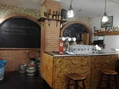 Pizzeria-Osteria Altrimenti Ci Arrabbiamo, Baronissi