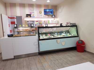 Che Voglia-gelateria E Grafferia