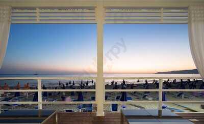 The Beach Club restaurant La Pineta Blue, Acciaroli