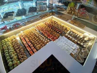 Temptations - Gelateria Bar Pasticceria