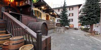 The Keller Pub, Aprica