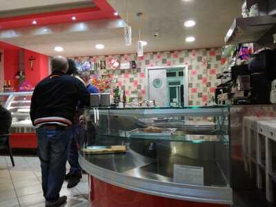 La Colomba Bar, Pasticceria