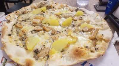 Pizzeria La Squisita, Viano