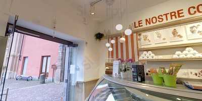 Gelateria Dolce Peccato, Busca