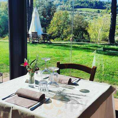 Agri-ristorante Podere Il Villino( Di Helix Valdera)