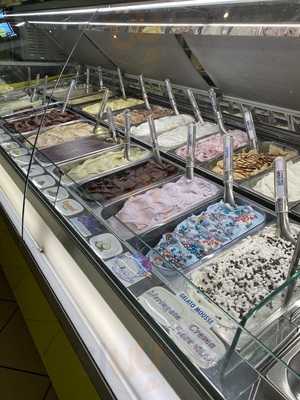 Gilly Gelateria Caffetteria