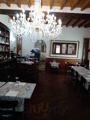 Osteria Retro