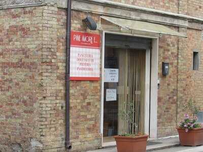 Pane, Amore e Pizzeria, Cupello