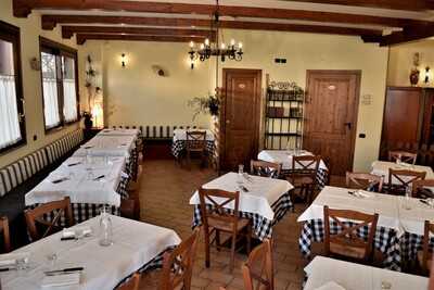 Osteria da Menghi, Monte Colombo