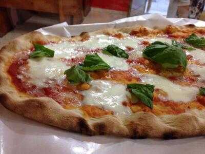 Pizzeria a tutta pizza, Trani