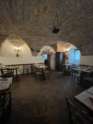 La Grotta dello Spuntino trattoria - pizzeria, Stroncone