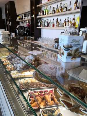 Pasticceria Tropiano Peccati Di Gola & Dintorni, Sassano