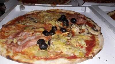 HOT PIZZA, Genova