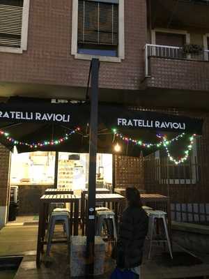 Fratelli Ravioli, Milano