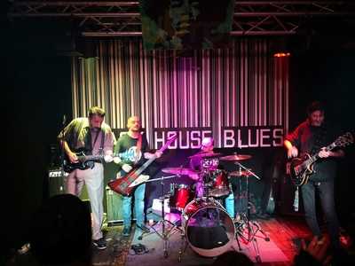 Black House Blues, Avellino