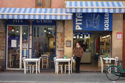 Tyche Greek Pita Gyros, Milano