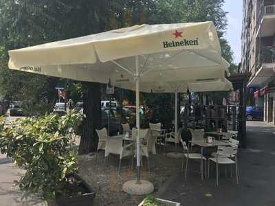 Milano Cafė, Milano