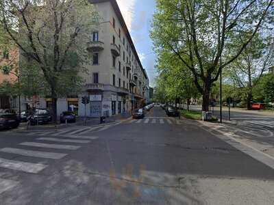 Bar Avanti C'è Posto, Milano