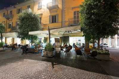 Caffè Savona, Alba