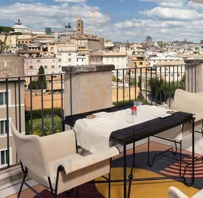 Rhinoceros Rooftop, Roma