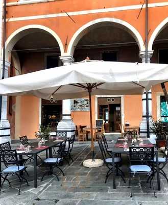 Osteria La Piazza