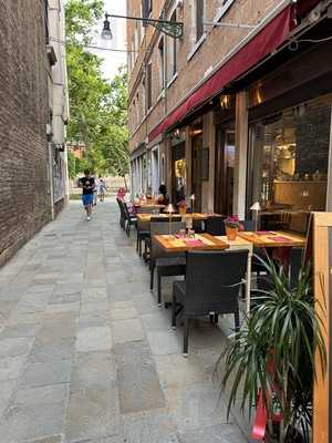 Osteria Cicchetteria "Aea Canevassa", Venezia