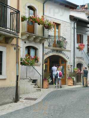 Profumi D' Abruzzo, Pescasseroli