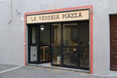 Ristorante La Vecchia Piazza, Lenta