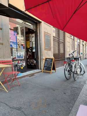 Anarres Libreria-bistrot, Milano