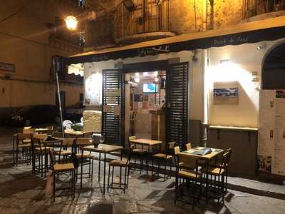 City lounge bar, Palermo