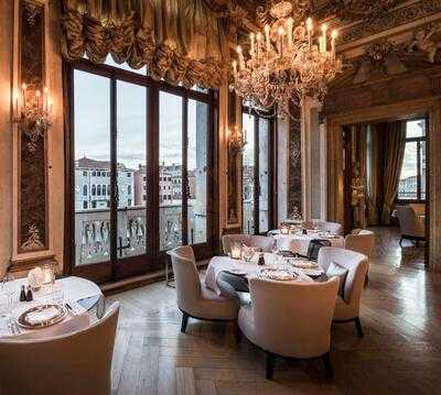 The Palazzo Kitchen Table, Venezia