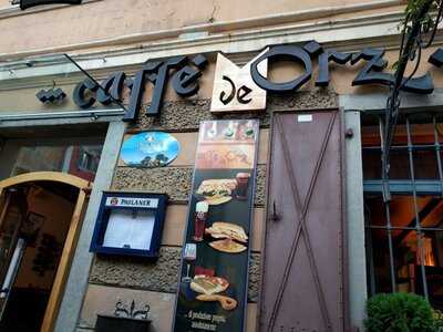 Caffe de Orz, Malè