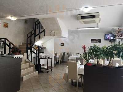 Ristorante Phoenix, Locate di Triulzi