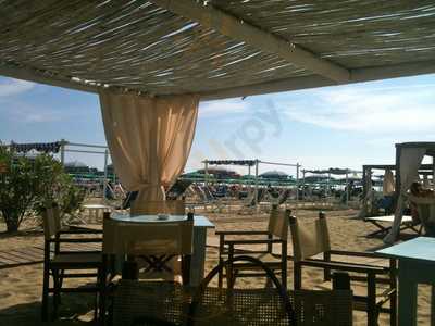 Bagno Ristorante  Il Cavallone, Lido Di Camaiore