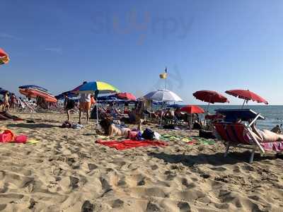 American Beach - Ristobar, Tirrenia