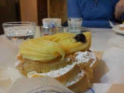 Caffè Renzelli, Cosenza