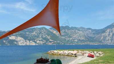 Beach Bar Paragliding Malcesine