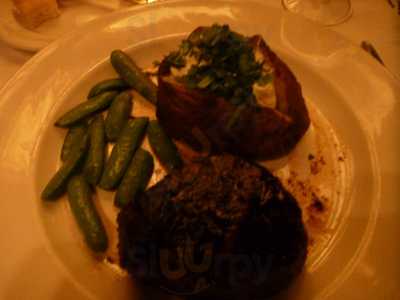 Hy's Steak House - Waikiki