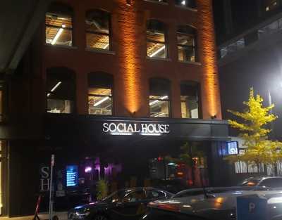 Social Kitchen & Bar Grand Rapids