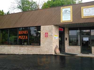 Bernie's Pizza